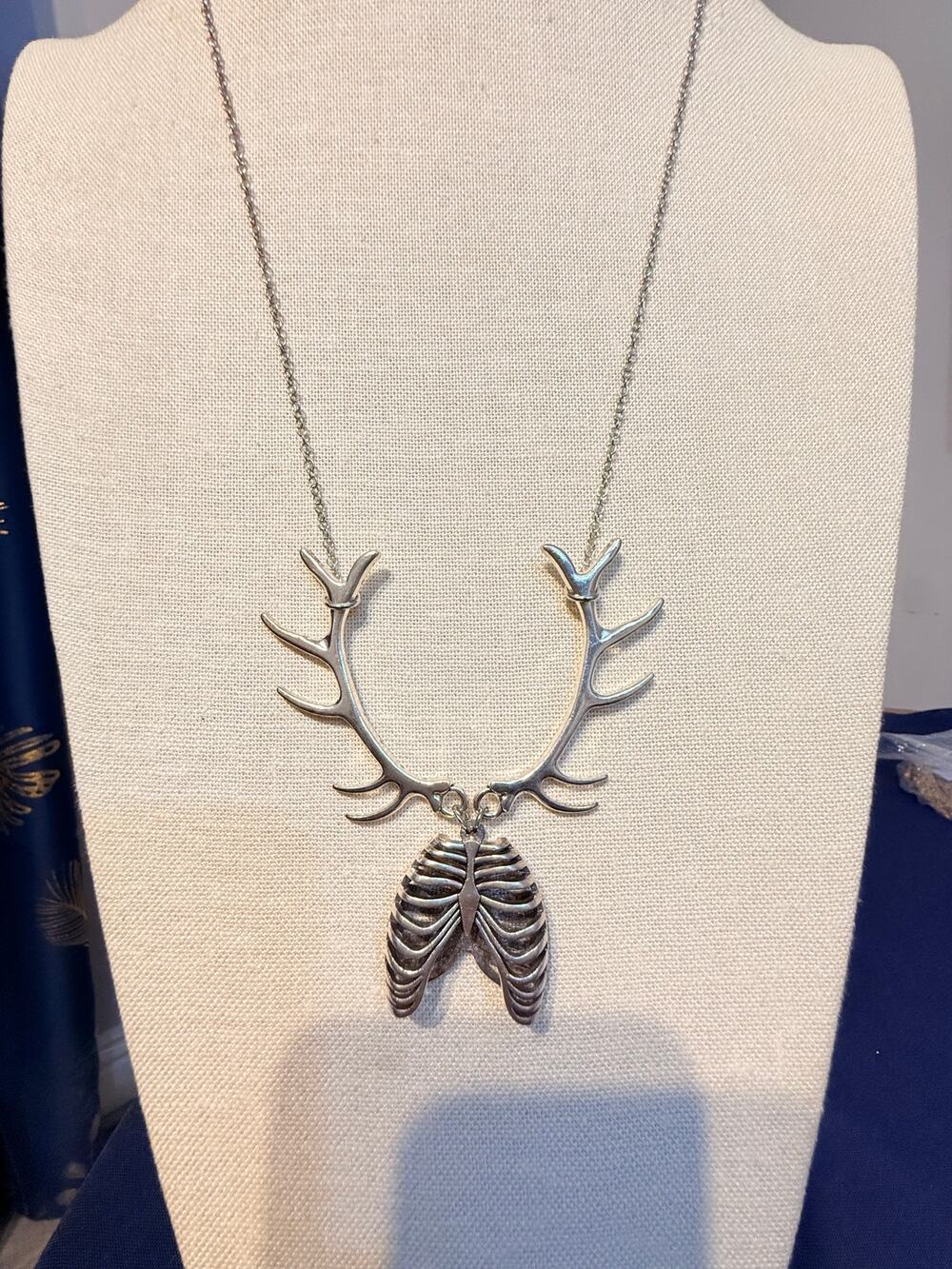 Vintage 28” Silver Tone Antler Rib Cage Statement Necklace